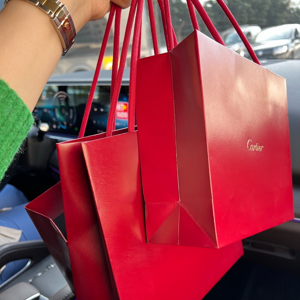 Meet your Posher, Zara